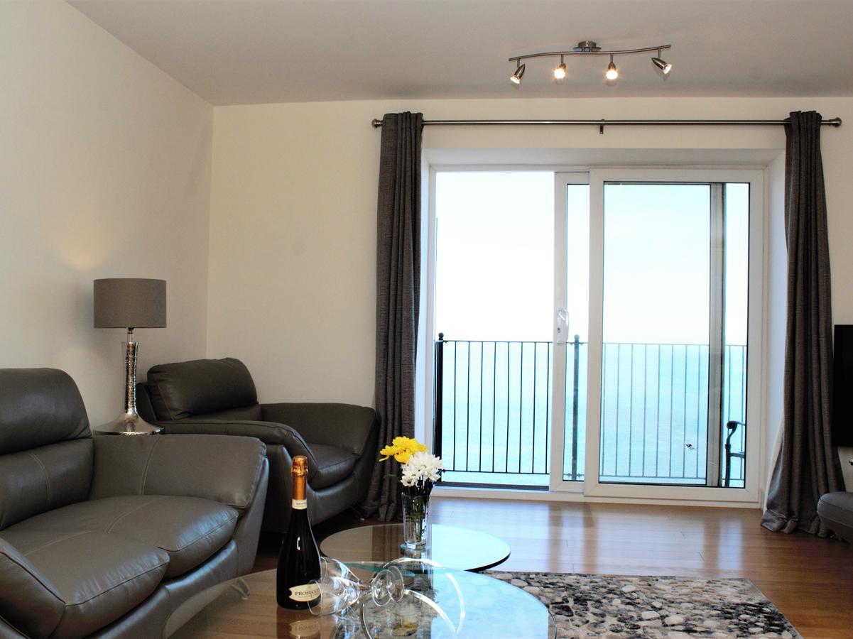 Ocean Breeze Villa อิลฟราคูมบ์ ภายนอก รูปภาพ